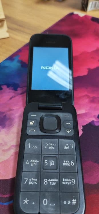 Sotiladi Nokia 2660 — 6
