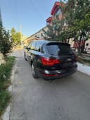 Audi Q7 (Quattro)