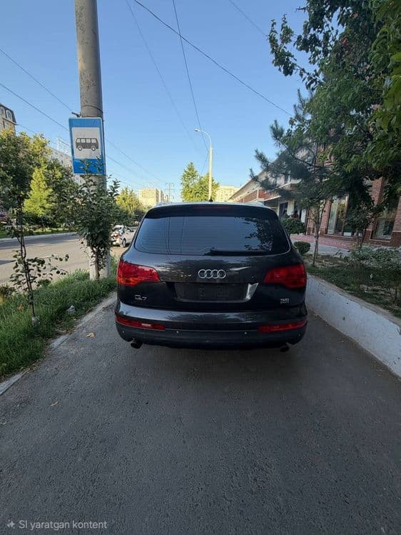 Audi Q7 (Quattro) — 3