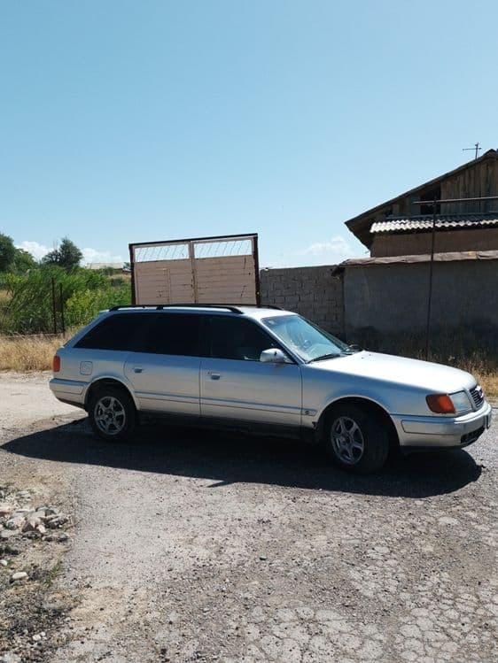 Audi C4 100 avant — 5