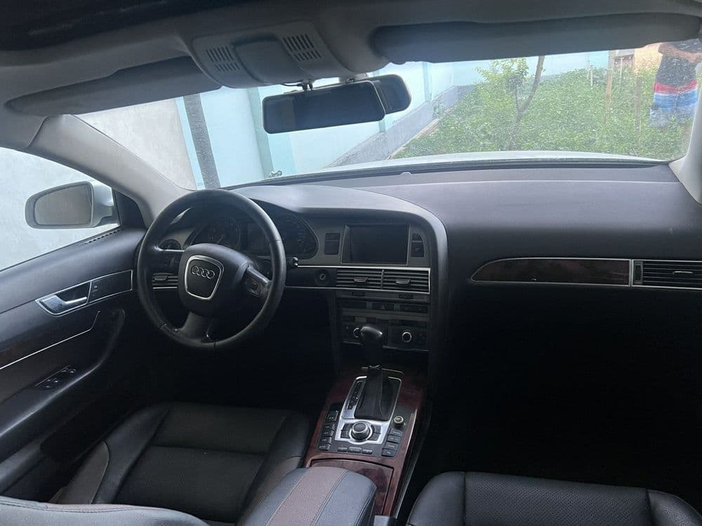 Срочно продаётся Audi A6 в хоршем состояние, ухоженный.
2005
Пробег 20 — 3