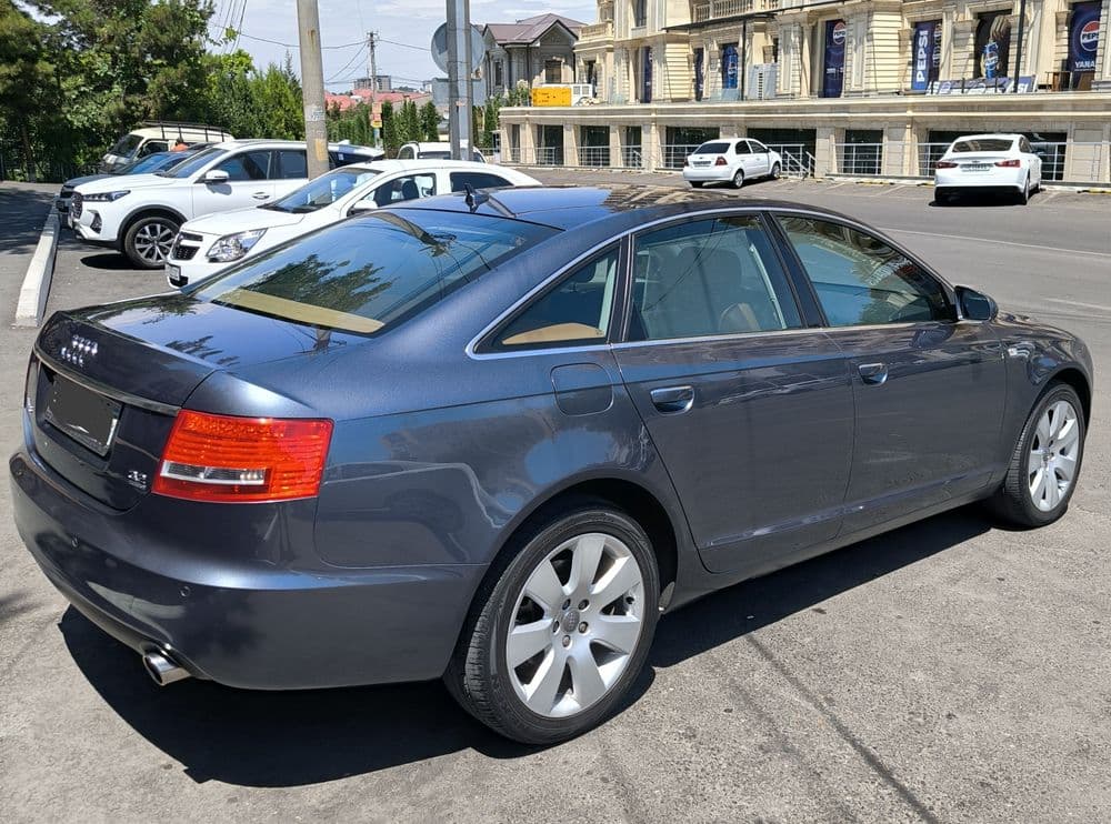 Audi A6 3.2 quattro — 2