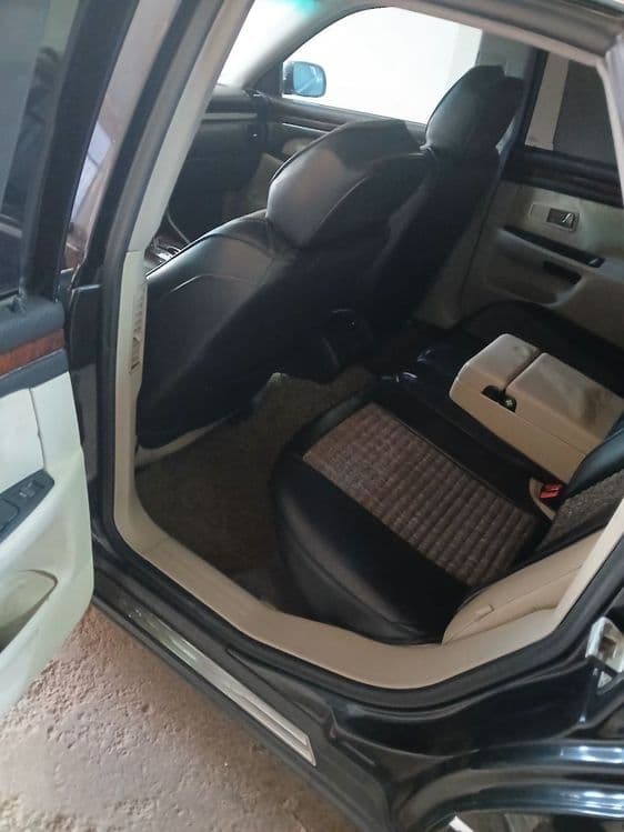 Audi A8 4.2 Quattro — 4
