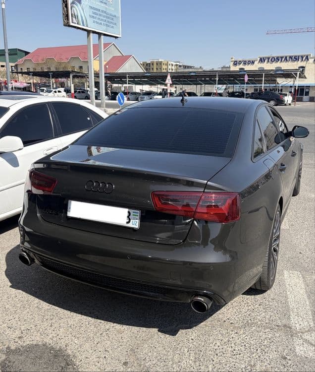 Audi A6 C7 3.0 TFSI Quattro Пневмо / Максимальная комплектация / Идеал — 2