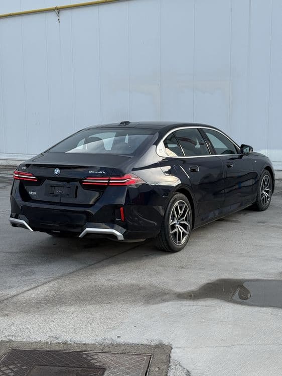 Bmw i5 40l 713km zapas xod 2025-Yil Televizor Hed up Sky lounge 360kam — 2