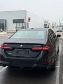 Bmw i5 40l 713km zapas xod 2025-Yil 5.000Km +dop option Tv Hud Obves