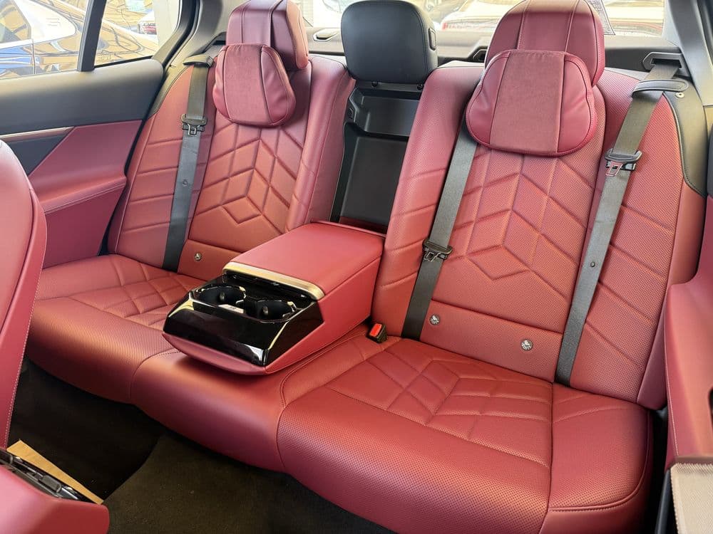 Bmw i5 40l 713km zapas xod 2025-Yil 5.000Km +dop option Tv Hud Obves — 3