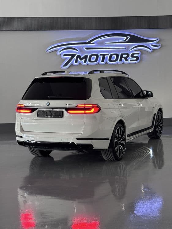 BMW X7 xDrive 40i — 8
