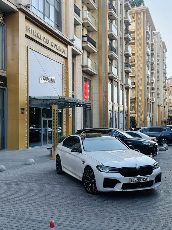 BMW f10 restayling 3.0L Twin Power Turbo — 3
