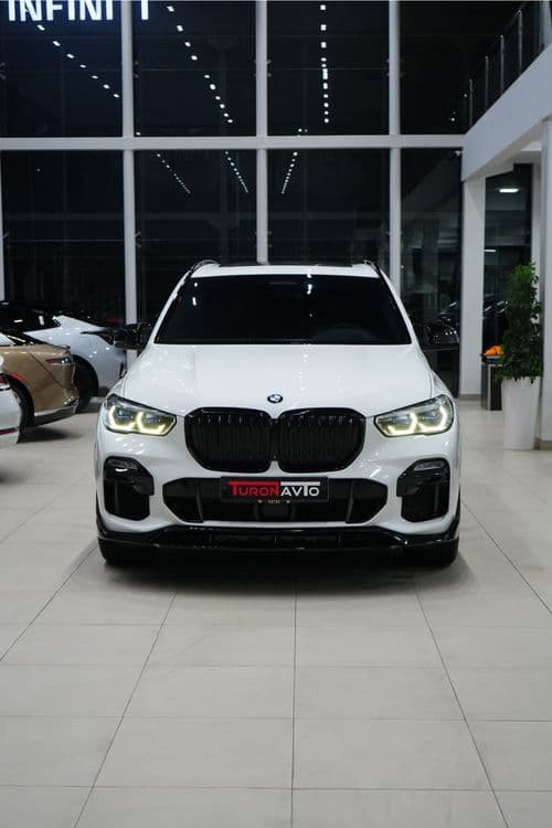 BMW X5 M50i 2019 — 1