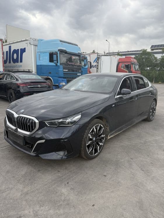 Bmw i5 40L full nalichiya — 1