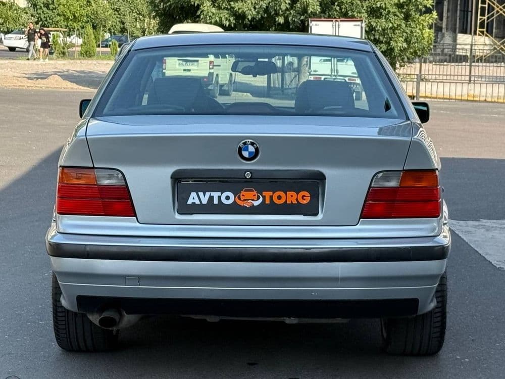 BMW e36 m52b20 в отличном состоянии — 2