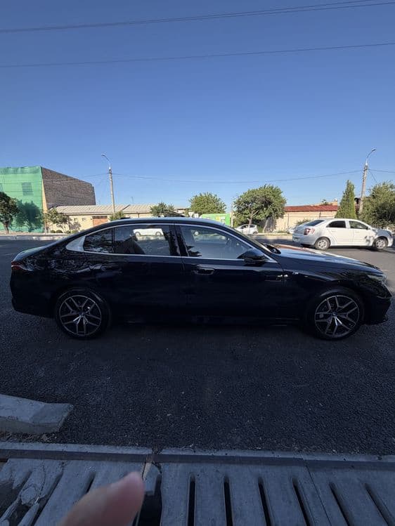 Bmw i5 40L Msport — 3