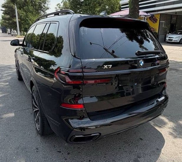 BMW X7 xDrive 50i Рестайлинг 60i 2021 — 4