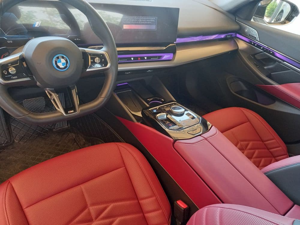 BMW i5 40L Dop opsion 2025 yil (710km) — 3