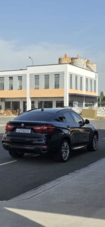 BMW X6 в идеальном состоянии 2017 — 4