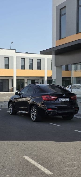 BMW X6 в идеальном состоянии 2017 — 6