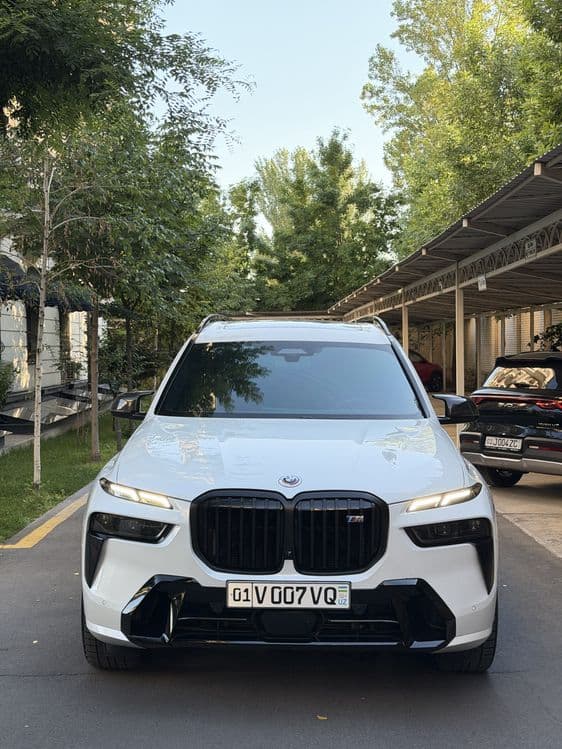 Bmw x7 m60 2023 full — 1