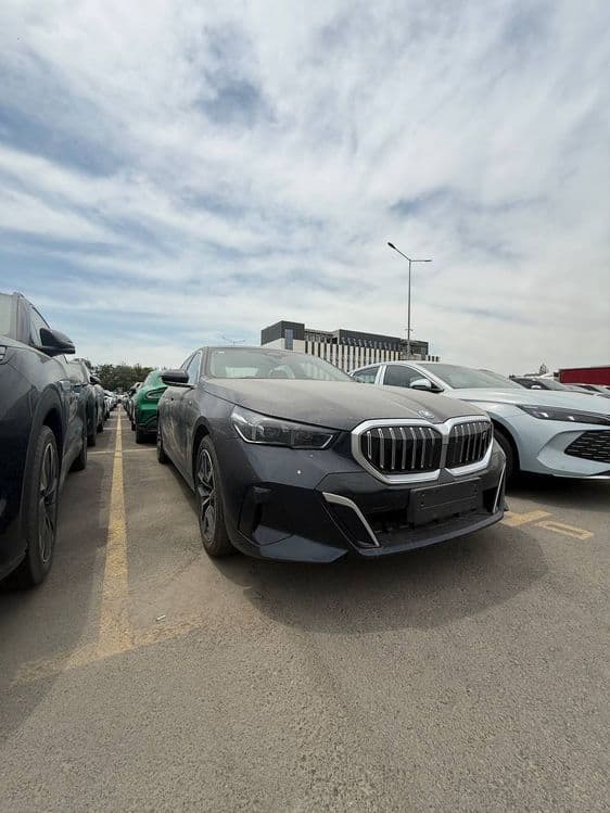 Bmw i5 35L 2025 toza — 2