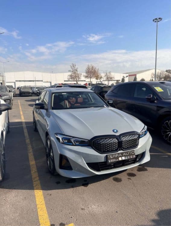 BMW i3 40L Night Sport 2025 EV в наличаи от Terra Auto — 1
