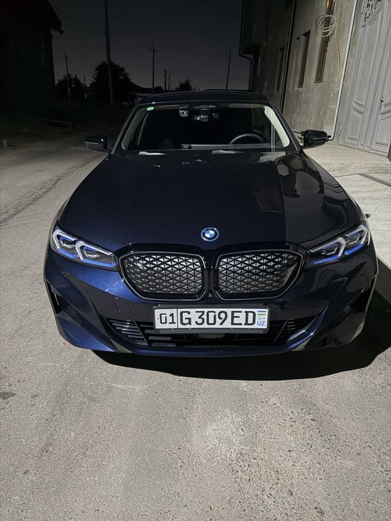 BMW I3 40L night sport — 3