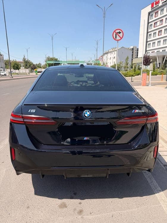 Bmw i5 m60  amerikanskiy  zborka 2024/2025 yili — 4