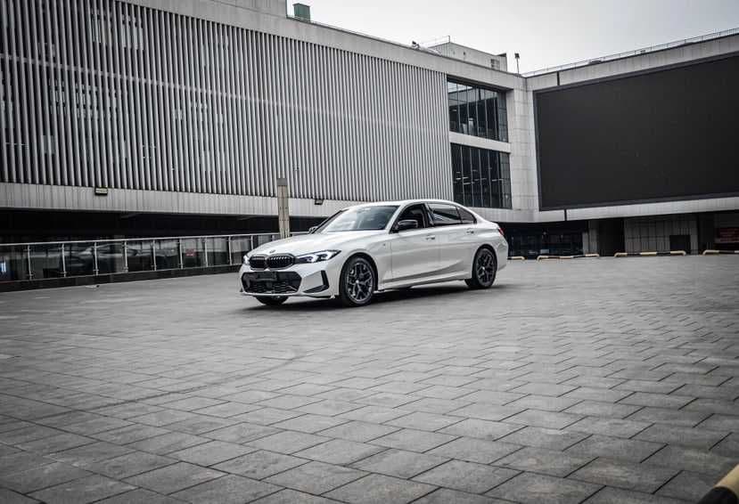 BMW 3 Series 330Li M Sport Night Package