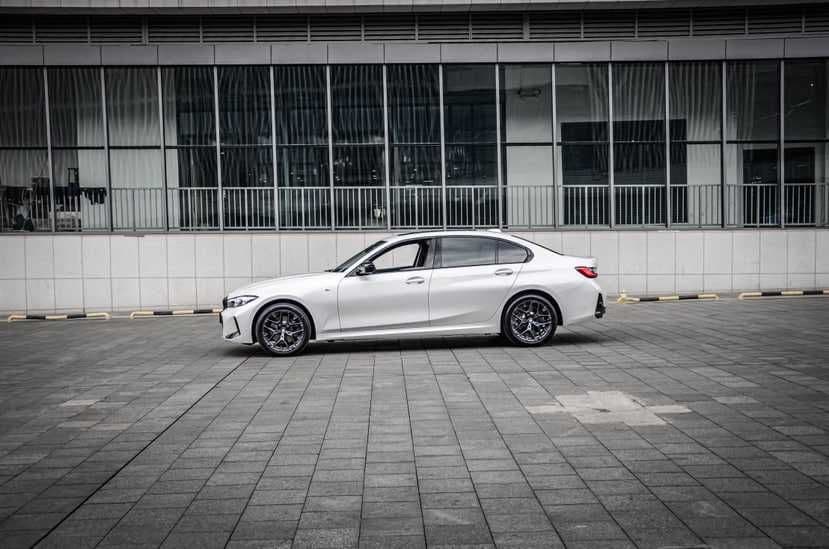 BMW 3 Series 330Li M Sport Night Package — 4