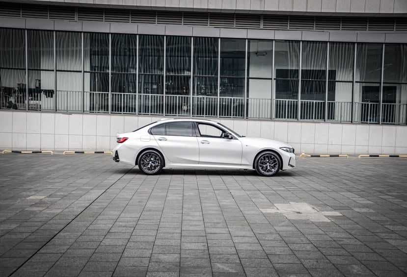 BMW 3 Series 330Li M Sport Night Package — 7