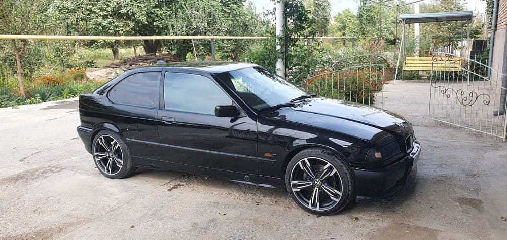 BMW E36 sotiladi — 1
