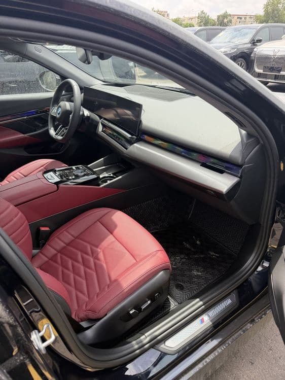 Bmw i5 40L msport — 4