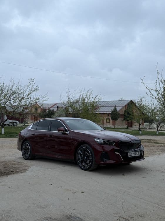 Bmw i5 50L M-sport — 2