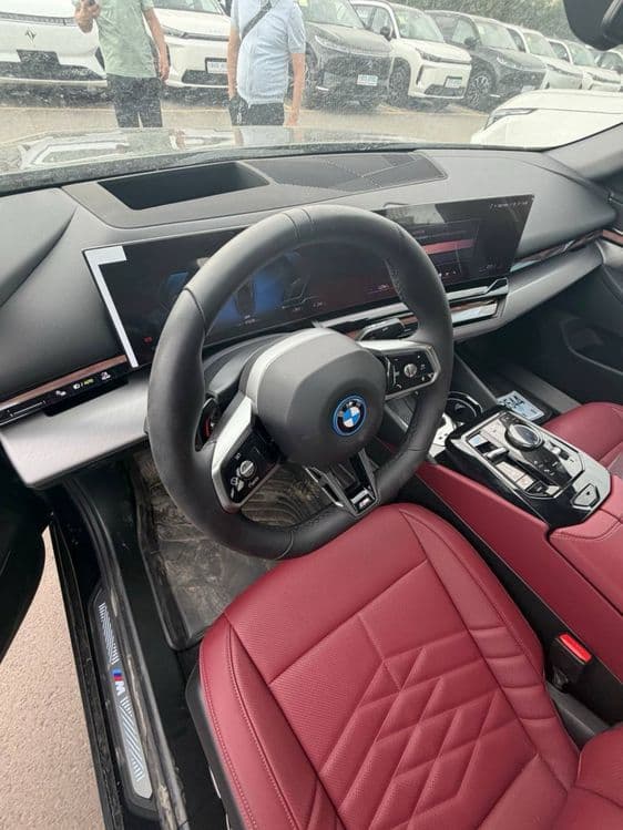 Bmw i5 40l M-sport 2025 yili — 4