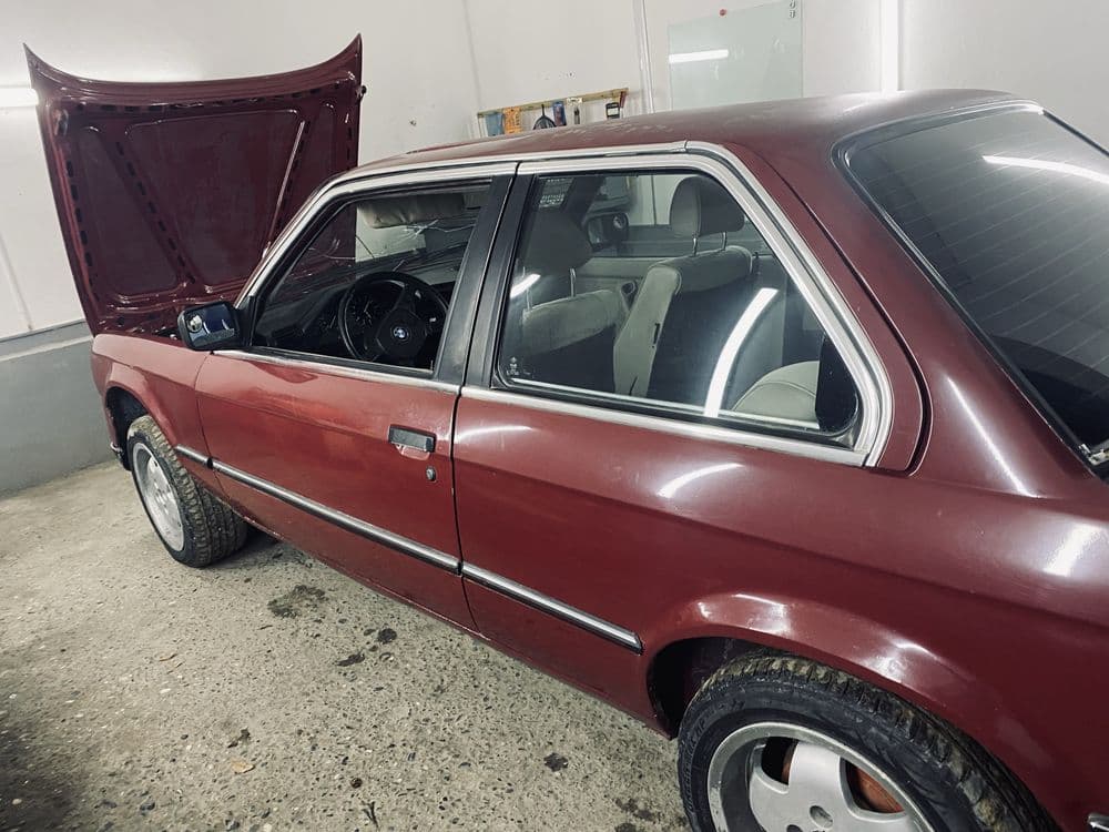 BMW e30 coupe m30 b3 — 3