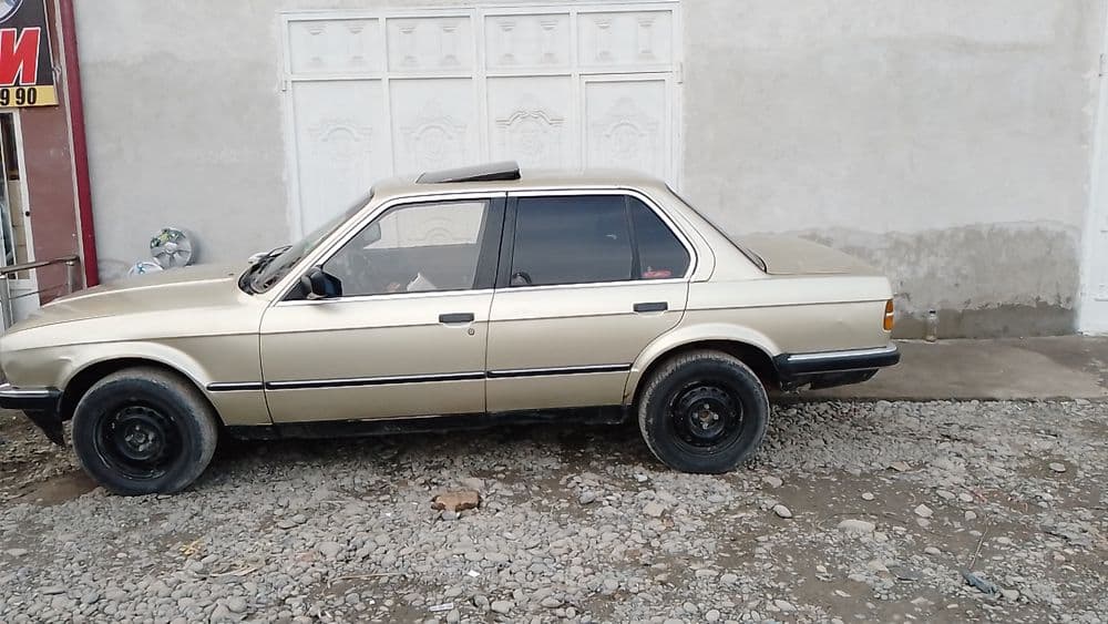 BMW e 30 sotiladi — 3