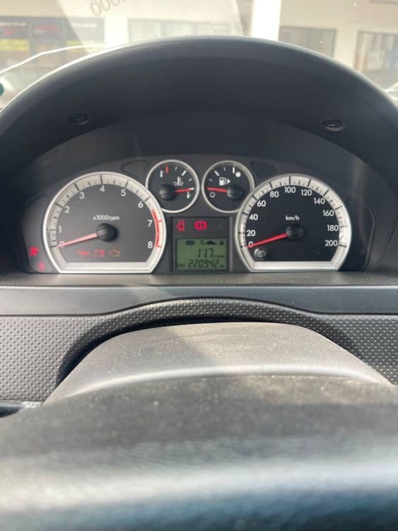 Nexia 2  1.6 holati zor tehnichiski ish yoq 2010 gen bor — 2