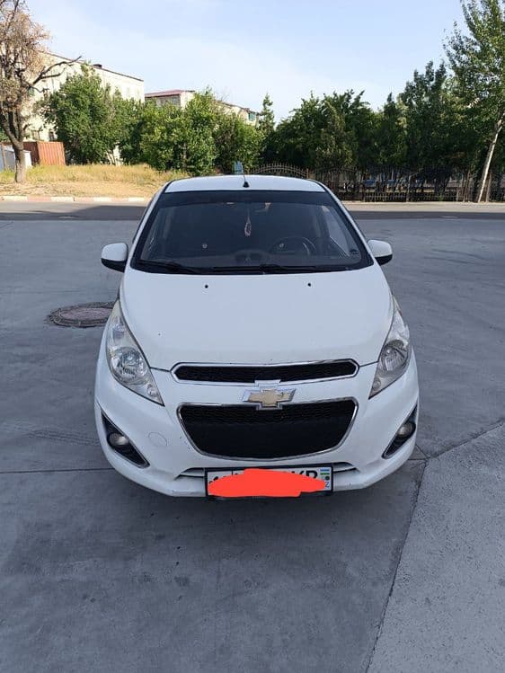 Sotiladi Spark gazi bor — 2