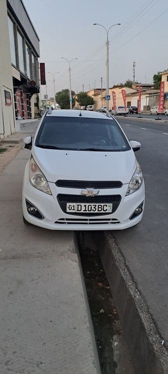 Chevrolet spark. — 1