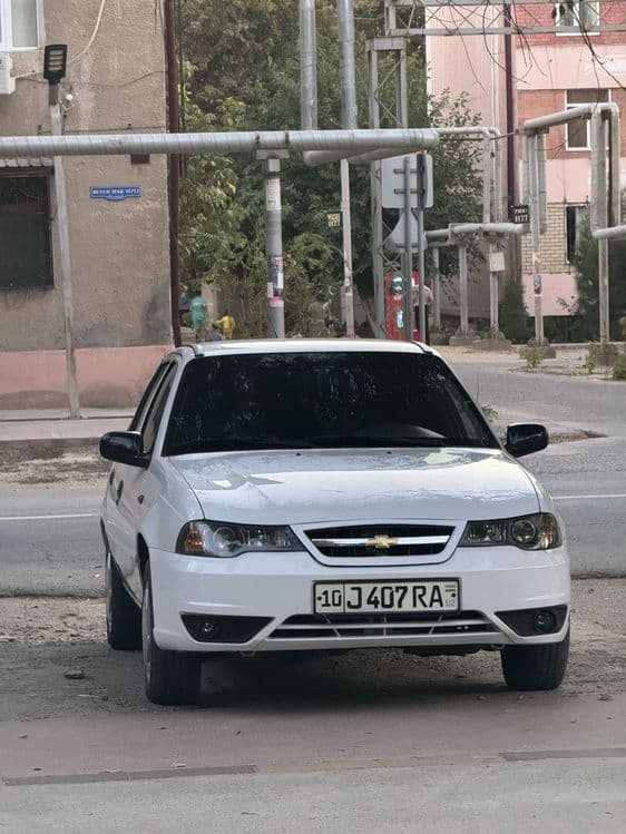 Nexia 2 1,6 donc — 1