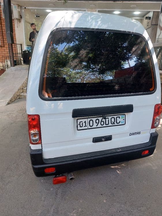 Damas 2021 yil oq rang — 3