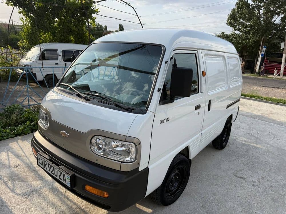 Damas van 2022 gazi bor — 1