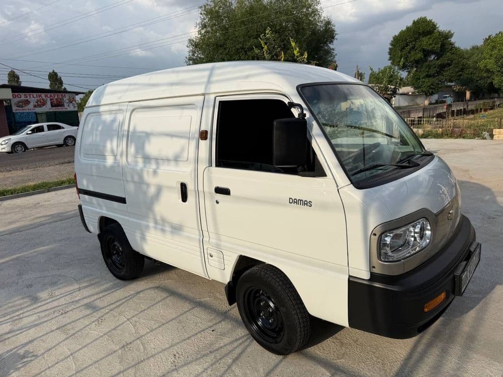 Damas van 2022 gazi bor — 2
