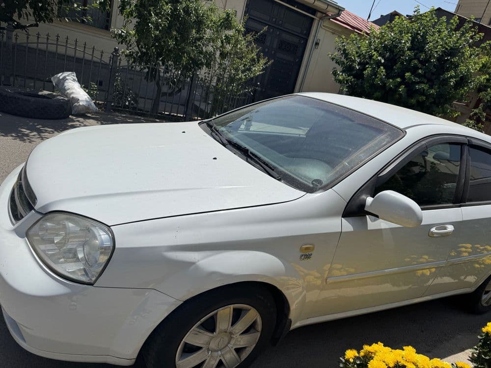 Lacetti 1.8 MT 2011 — 2