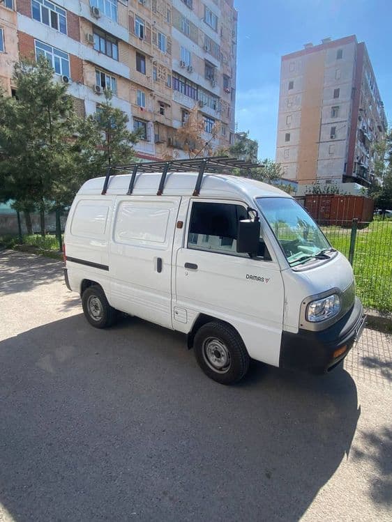 Damas Van 2025 + metan — 3