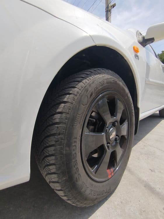 Lacetti 1,6 mator 2013 lyukli — 2
