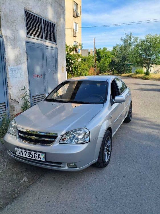 Chevrolet Lacetti 1.8 — 1