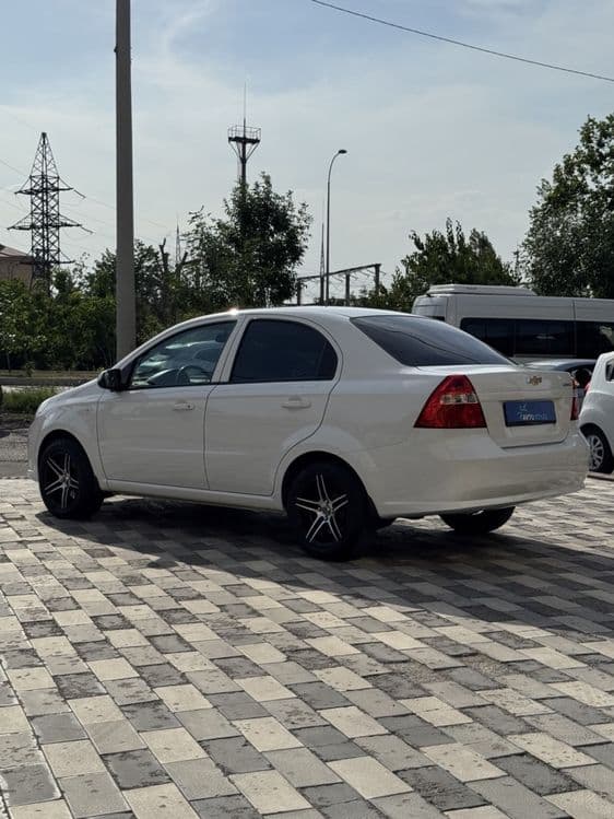 Nexia 3 2021 yil rangi oq kraska toza mexanika polni shumka bogan — 3