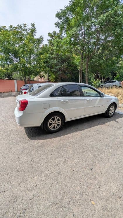 Lacetti 1.8 motor 2011 — 3
