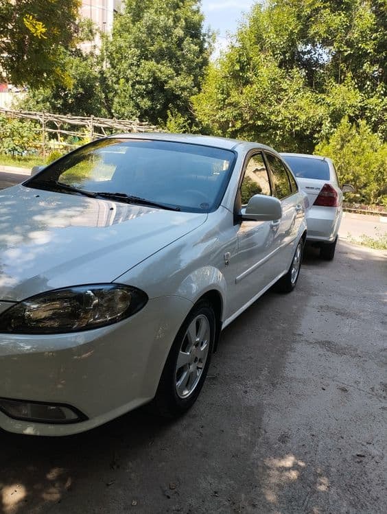 Lacetti Gentra sotiladi — 4