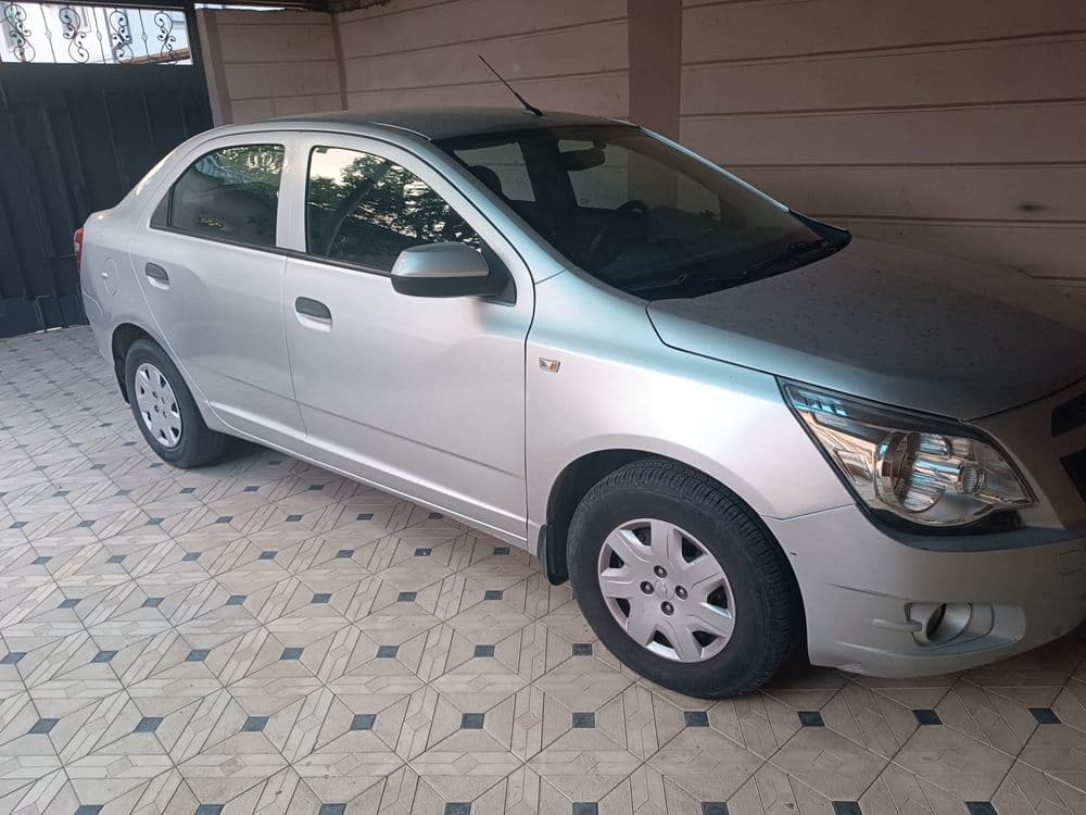Chevrolet Cobalt — 4